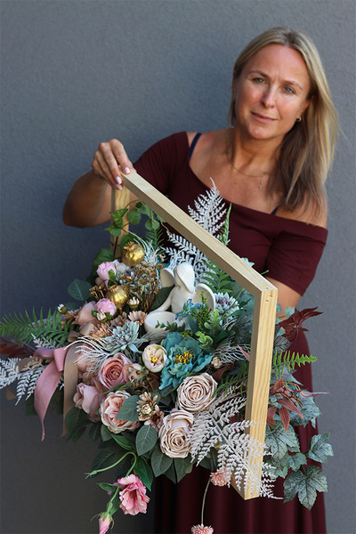 Paysage, kompozycja nagrobna w ramce, wym.40x70x53cm 