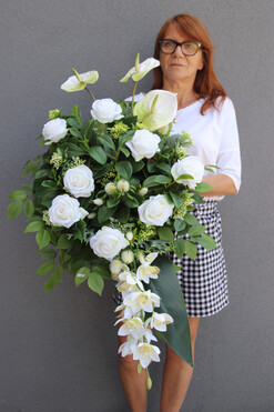 White Fluena 2, elegancka kompozycja nagrobna, dł.90cm 