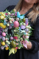 Pastelas Easter, wielkanocny wianek na drzwi