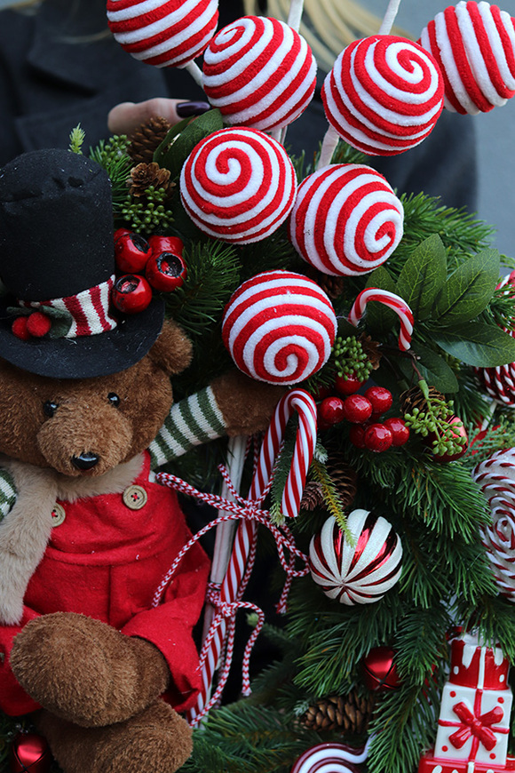 Odlotowy Miś Zimowy, świąteczny wianek dekoracyjny