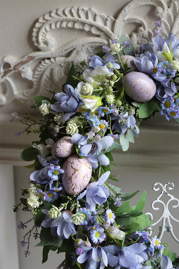 Very Peri Eggs, wielkanocny wianek dekoracyjny