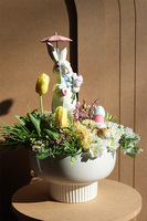 Easter Place, stroik wielkanocny z zajączkiem