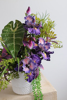 Iryski, nowoczesna kompozycja wiosenna, wym.43x55x27cm