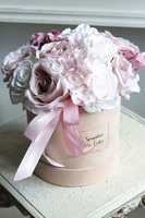 Cedite, welurowy flowerbox z różowymi kwiatami