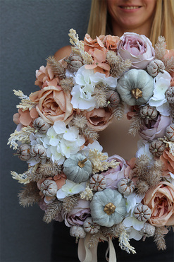 Beżowa Łuna, jesienny wianek z dyniami, rozp.44cm 