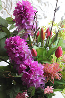 Katarina Spring, bukiet nagrobny we wkładzie do wazonu