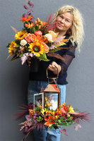 Angelo Garden Autumn 2, lampion nagrobny z kwiatami