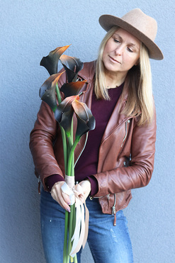 Kalle Brown, bukiet nagrobny kalie, dł.70cm 