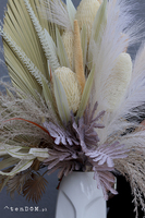 Boho Head, kompozycja kwiatowa w wazonie