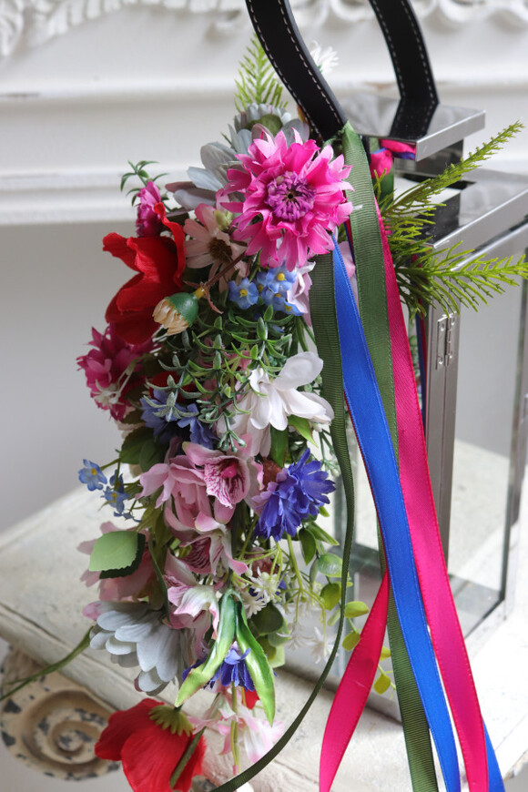 Angelo Garden Mazovia, lampion nagrobny z kwiatami