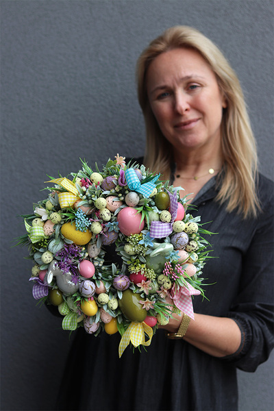 Pastelas Easter, wielkanocny wianek na drzwi