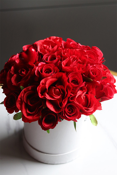 Walenty, różany flowerbox na walentynki