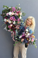 Fiolena, fioletowy bukiet nagrobny we wkładzie