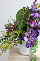 Iryski, nowoczesna kompozycja wiosenna, wym.43x55x27cm