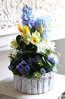 Hicynty & Bratki Birch, wiosenna dekoracja w skrzynce