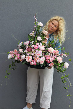 Balea Pasaja, kompozycja nagrobna w misie, wym.75x85cm