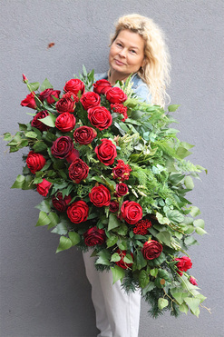 Luiza New, wiązanka nagrobna z różami, dł.120cm