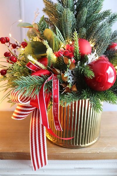 Dynastia, realistyczna choinka świąteczna z przybraniem LED