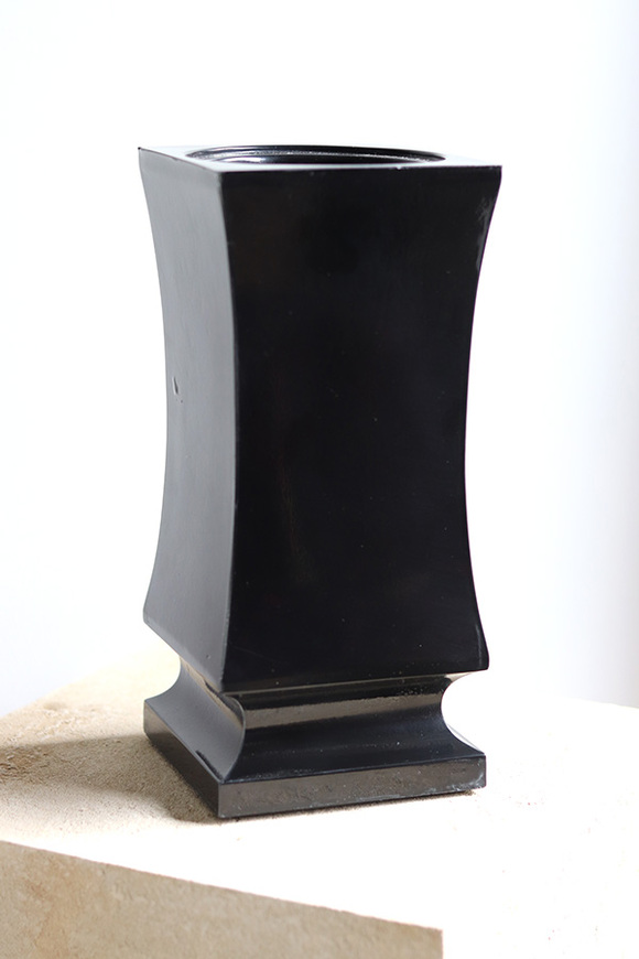 Black Vase B, ciężki wazon nagrobny, wys.28cm
