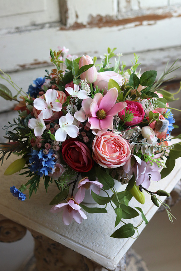 elegancka wiosenna kompozycja kwiatowa, Neruta, wys.30cm 