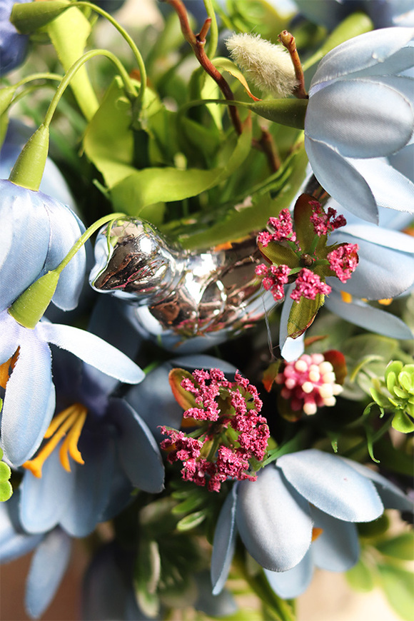 Bluelli, bukiet wielkanocny krokusów w srebrnej donicy, wym.30x21cm 