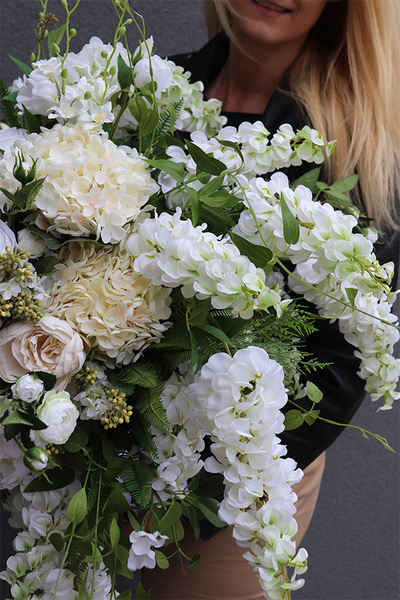 Malediwy White L, biały bukiet kwiatów, wys.84cm