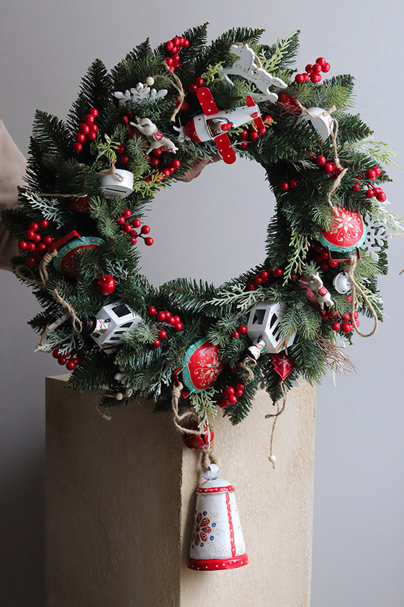 Gubałówka, świąteczny wianek na drzwi