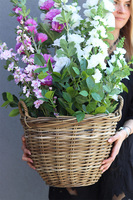 Malwa, dekoracja kwiatowa w koszu