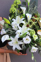 Palermo Bianco, bukiet nagrobny z kaliami