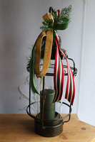 French Winter, szklany lampion ze świąteczną dekoracją