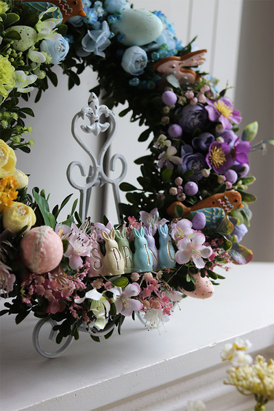 Pastella Spring, wielkanocny wianek na drzwi