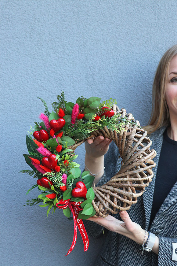 Love Me, wianek walentynkowy na drzwi