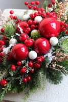 Red Exclusive, świąteczny stroik na tacce