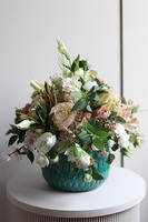 Tymona, kompozycja kwiatowa