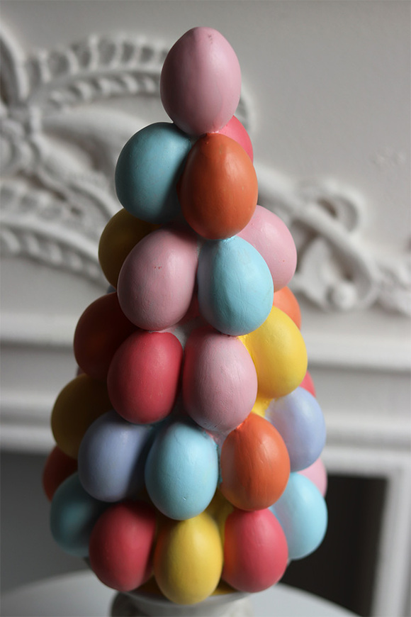 Easter Feast, figurka wielkanocna jajka