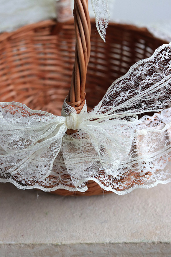 Bunny Frills, dekorowany koszyczek wielkanocny