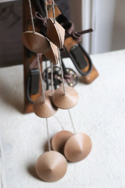 Modern Wood, drewniana zawieszka łańcuch, gładki, dł.135cm