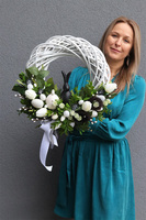 Wielkanocna Aura, wielkanocny wianek na drzwi z zającem	