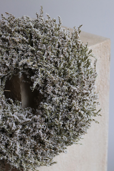 Zatrwian, dekoracyjny wianek z suszem