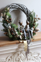 Christmas Animals, świąteczny wianek z myszkami