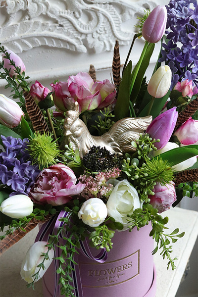 Pastelowa Helena, flowerbox welurowy z kogutem