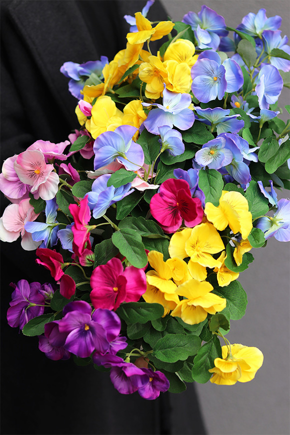 Bratki Kolory, sztuczne bratki w donicy