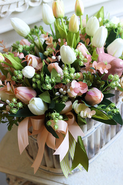 Tulipina, wiosenna dekoracja kwiatowa, wym.40x45cm