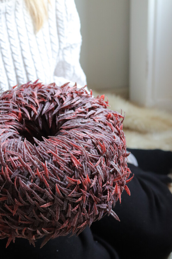 Red Winter, dekoracja świąteczna