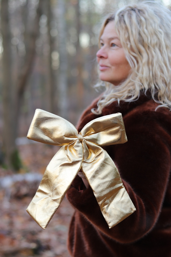 Złota Kokarda, świąteczna zawieszka