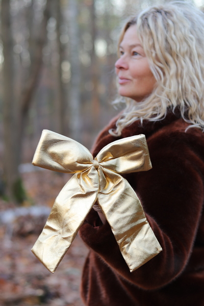 Złota Kokarda, świąteczna zawieszka