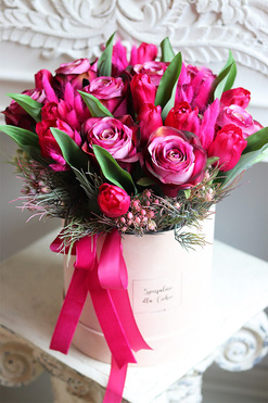 Magenta, wiosenny flowerbox z tulipanami, wys.36cm 