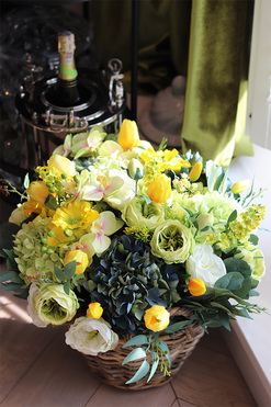 bogaty kosz wiosennych kwiatów, Eveline Spring Provance, wym.51x63cm