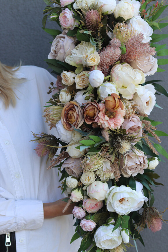 November Boho Longia, kompozycja kwiatowa na długi stół