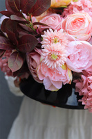 Anona Morelli, kompozycja nagrobna w naczyniu